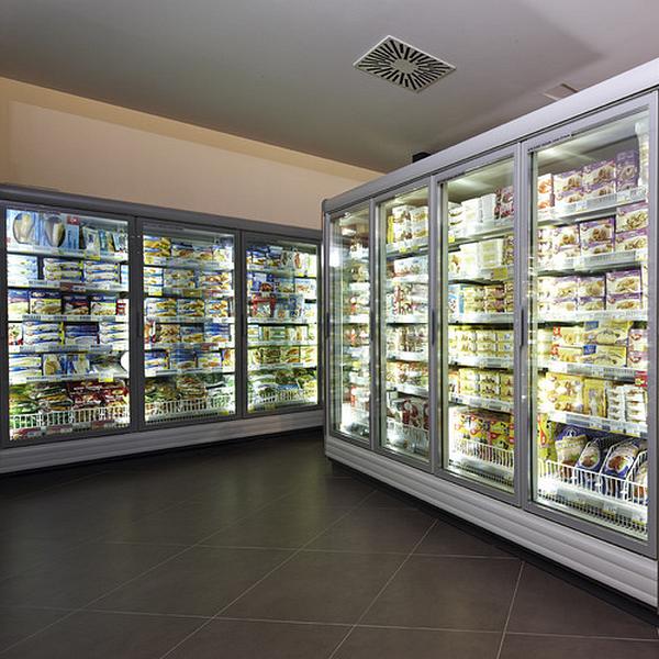 Vitrines frigorifiques de supermarchés